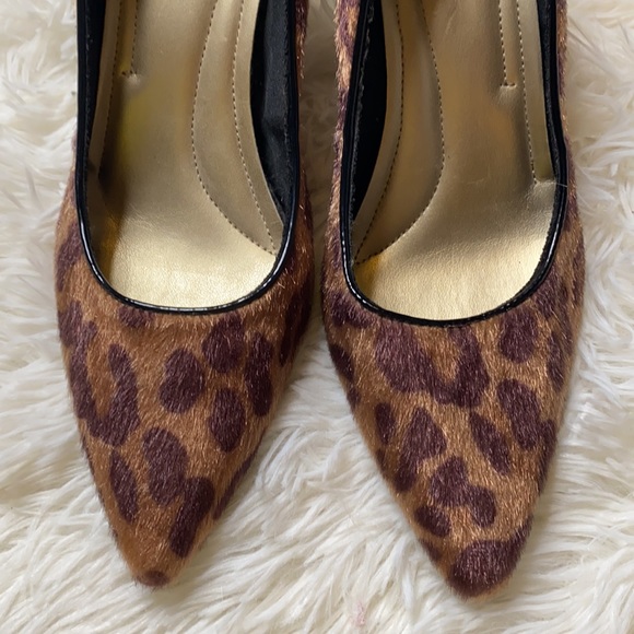 Predictions Comfort Plus Cheetah Fur Pointed Toe - Picture 4 of 13